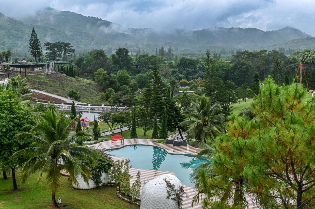 Swiss Valley Hip Resort Суан Фунг Екстериор снимка