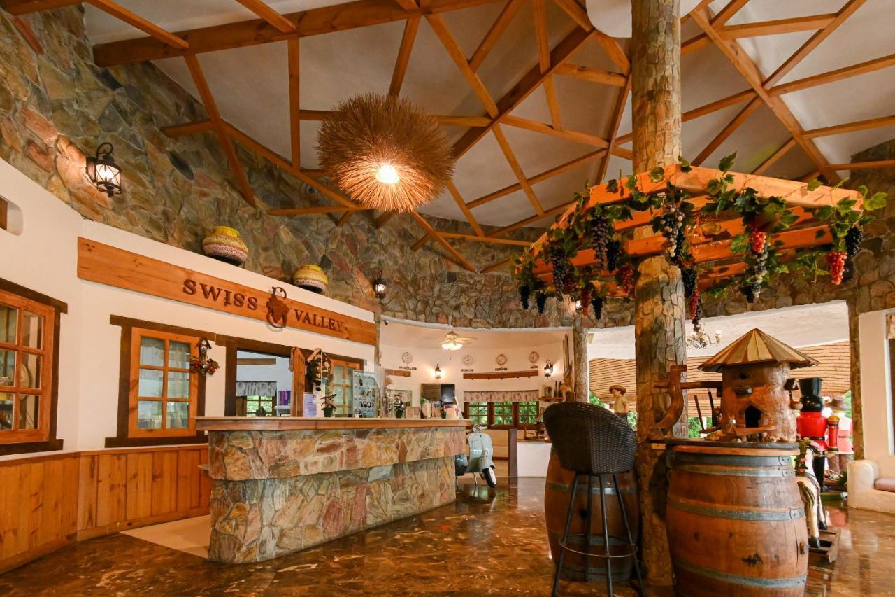 Swiss Valley Hip Resort Суан Фунг Екстериор снимка